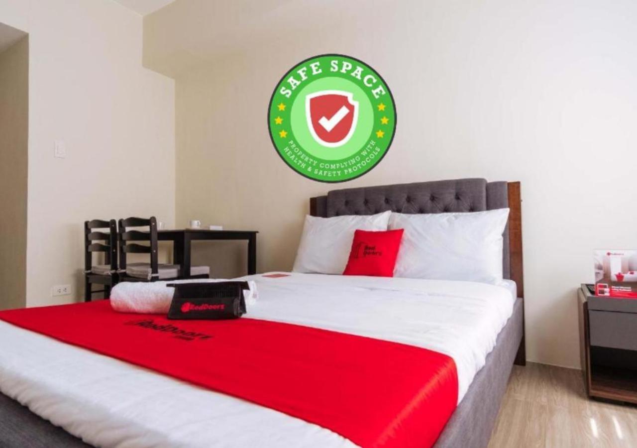 Reddoorz Premium @ Vista Heights Legarda Hotell Manila Eksteriør bilde