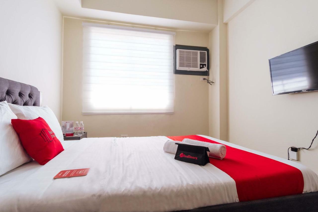Reddoorz Premium @ Vista Heights Legarda Hotell Manila Eksteriør bilde